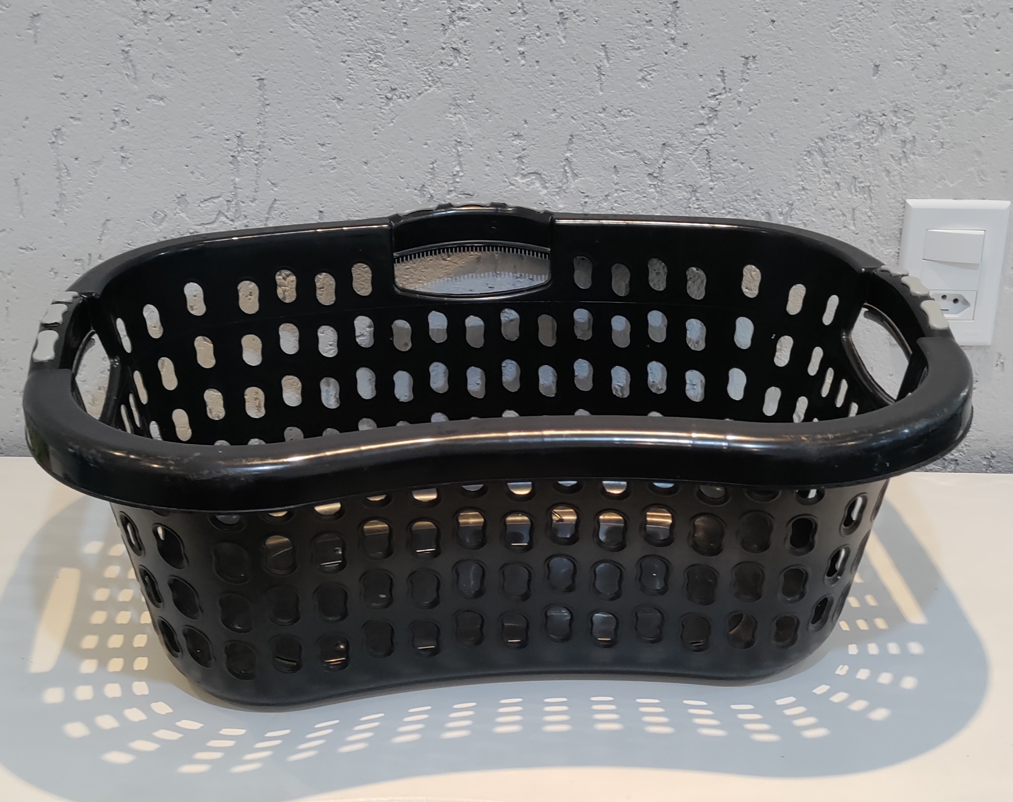 Cesto de roupa angular 